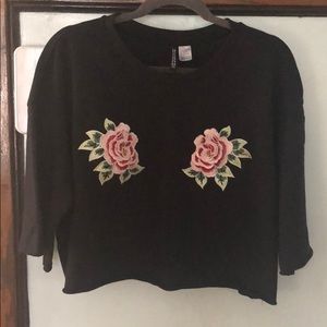 Crop sweater with flowers
